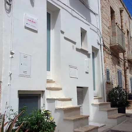 Vicolo Fiorito B&B Polignano a Mare Exterior photo